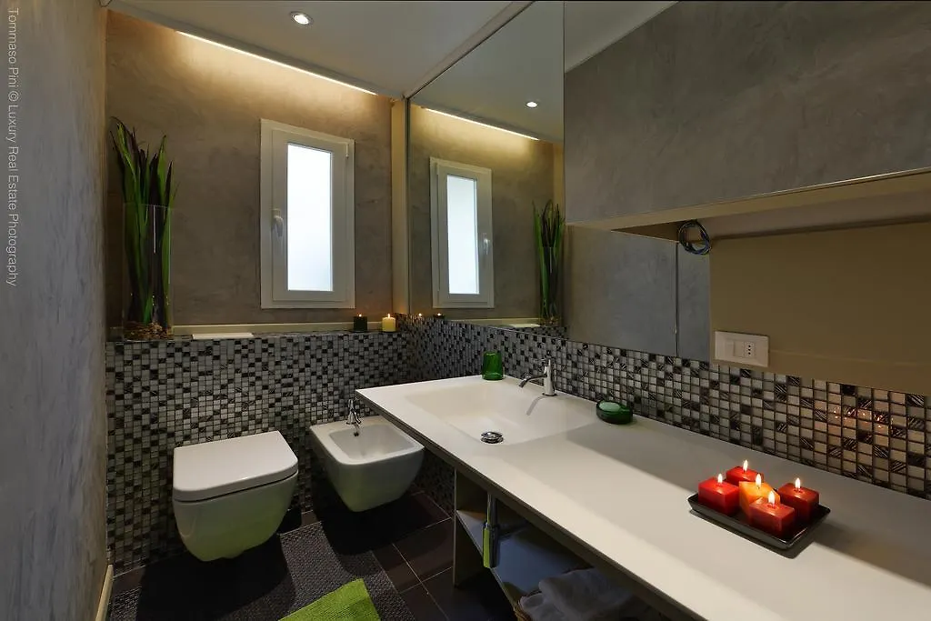 Luce Halldis Apartment Florença