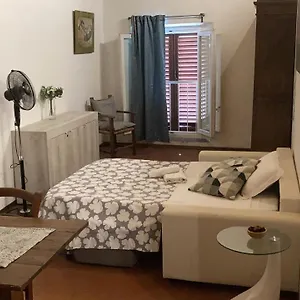 Apartment Alighieri Loft, Florence