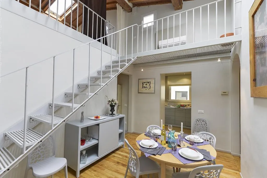 Luce Halldis Apartment Florence