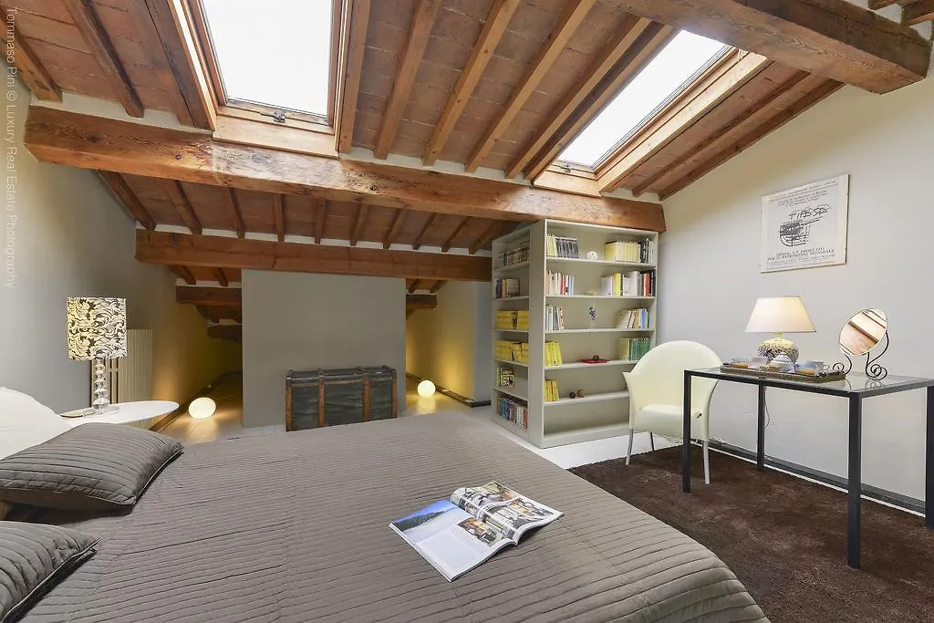 Luce Halldis Apartment Florence Italy