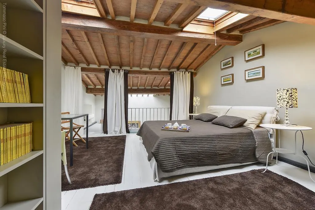 Luce Halldis Apartment Florence
