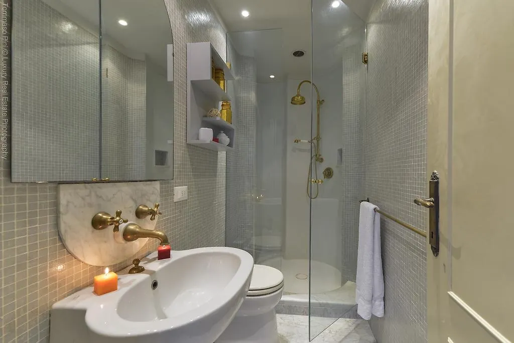 Luce Halldis Apartment Florence Italy